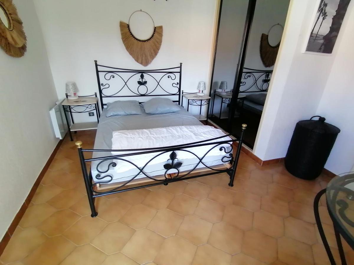 "Le Palmier Dore", Cosy T3 A 3 Minutes A Pied Des Plages, Parking Et Clim Sanary-sur-Mer Buitenkant foto