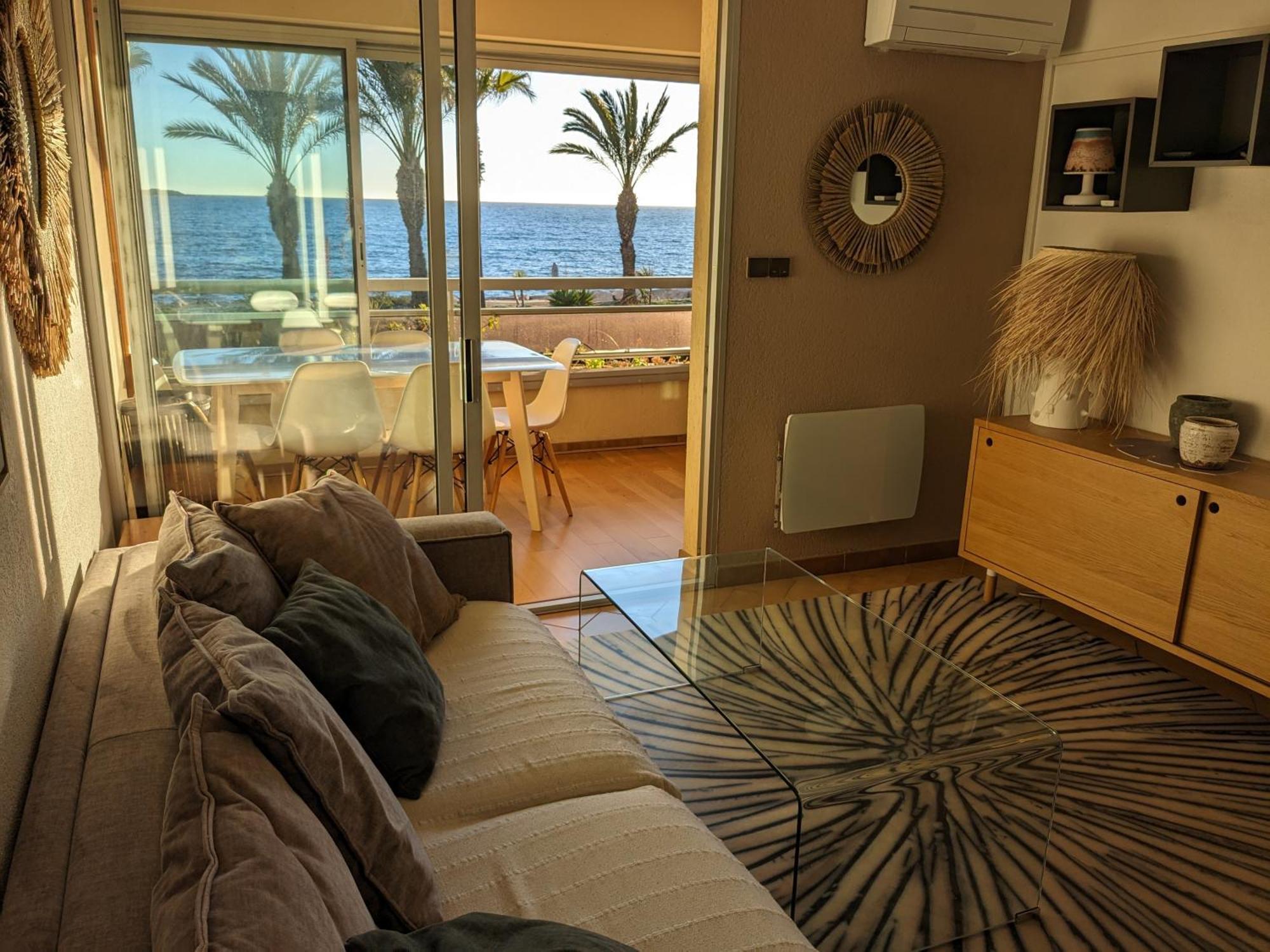 "Le Palmier Dore", Cosy T3 A 3 Minutes A Pied Des Plages, Parking Et Clim Sanary-sur-Mer Buitenkant foto