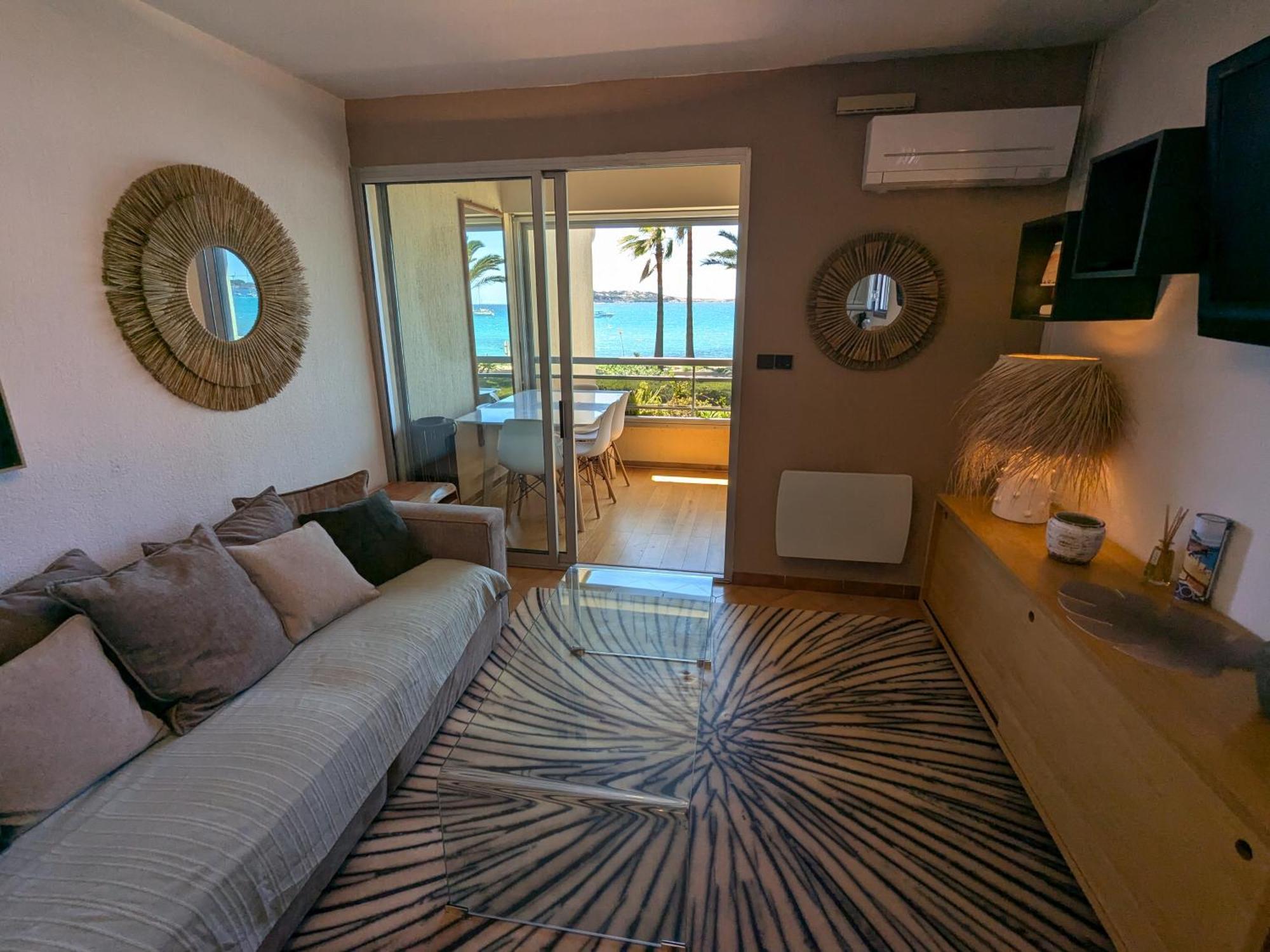 "Le Palmier Dore", Cosy T3 A 3 Minutes A Pied Des Plages, Parking Et Clim Sanary-sur-Mer Buitenkant foto